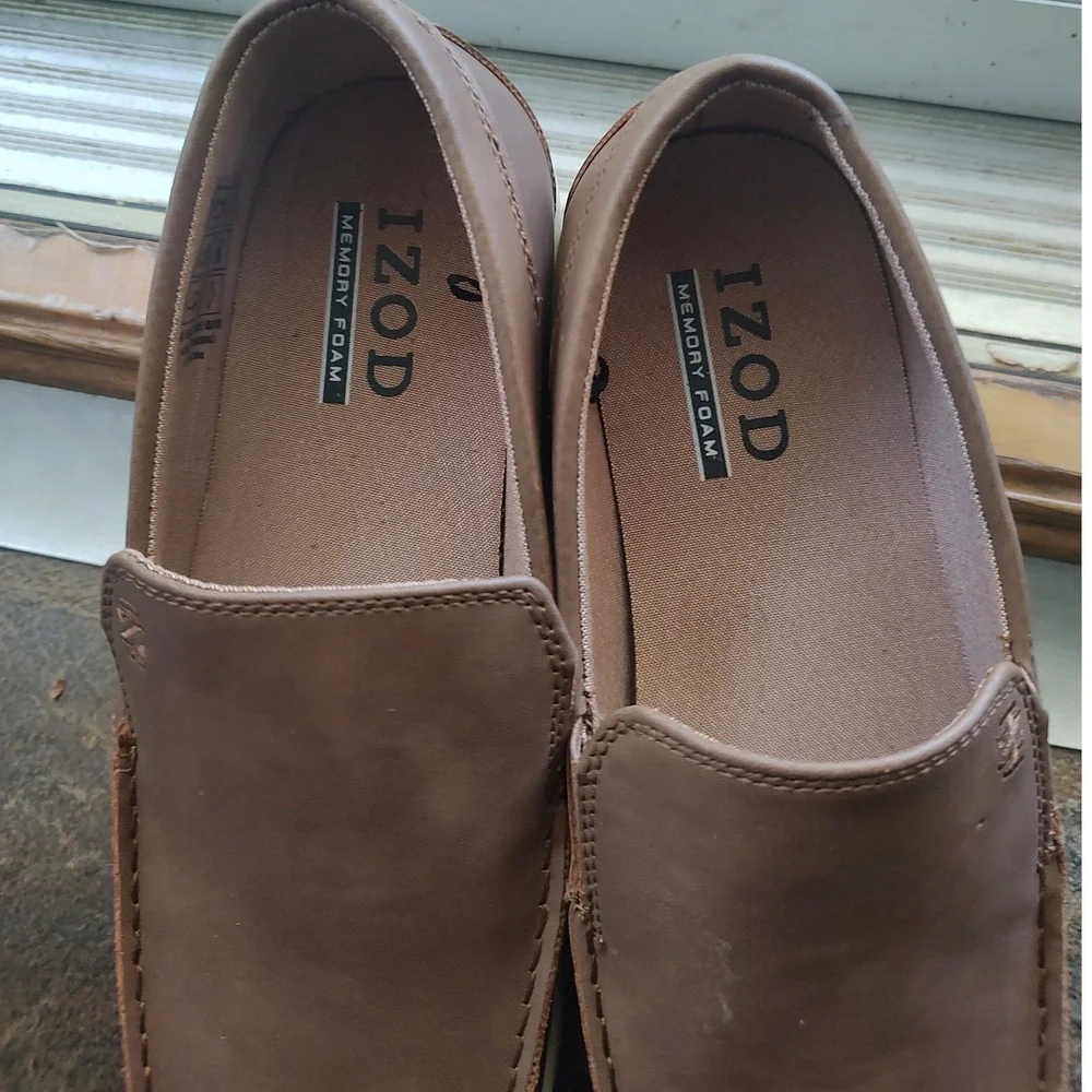 IZOD Seapoint Mens 9.5‎ M Tan Brown Memory Foam Slip On Loafers 1861593